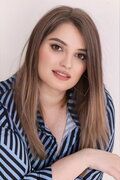 russisk kvinne, Майя